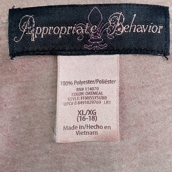 APPROPRIATE BEHAVIOR Top with Metal Stud Embellishments Size XL - Picture 4 of 4